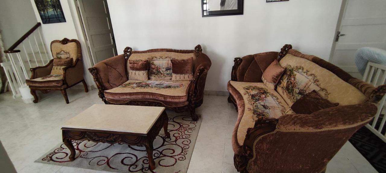 Apartment In Dar Homestay Dar es Salaam Esterno foto
